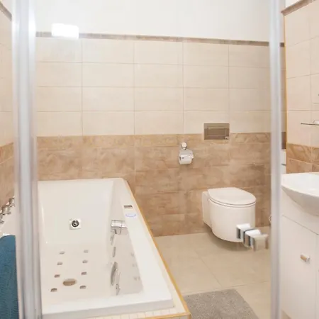Rafaella Apartment *